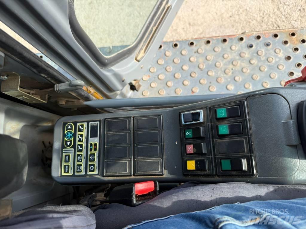 Volvo EC 360 B LC Lánctalpas kotrók