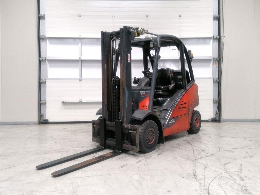 Linde H25T-02 Gázüzemű targoncák