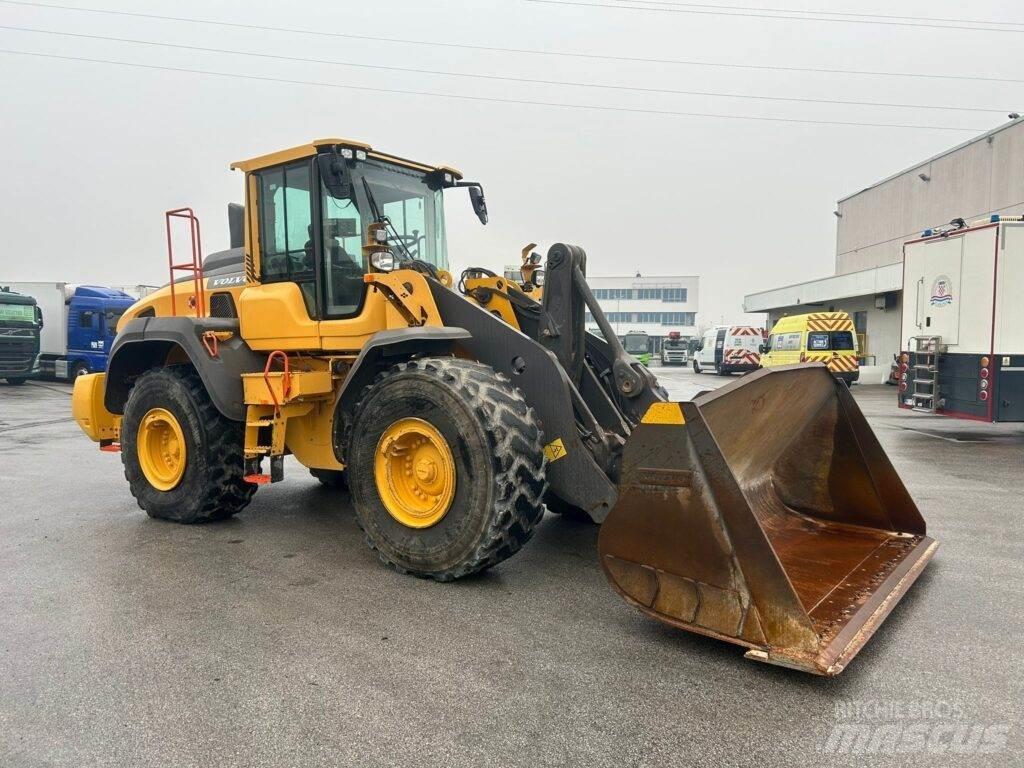 Volvo L110H Gumikerekes homlokrakodók