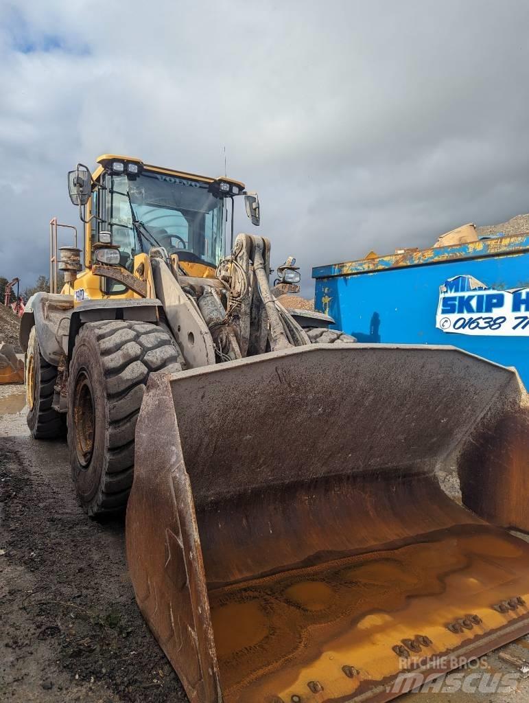 Volvo L 120 H Gumikerekes homlokrakodók