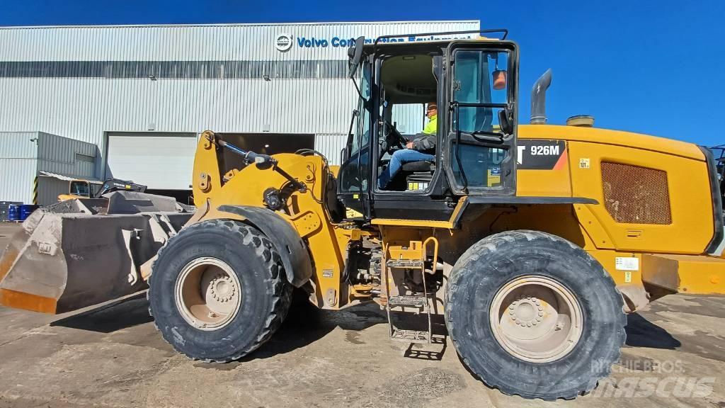 CAT 926M Gumikerekes homlokrakodók