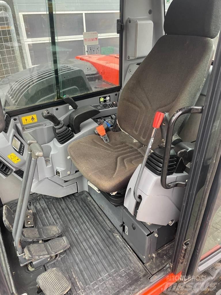 Kubota KX080-4a Közepes (midi) kotrók 7 t - 12 t
