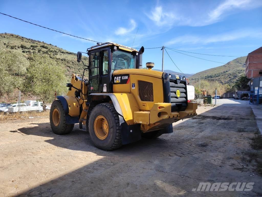 CAT 938 M Gumikerekes homlokrakodók