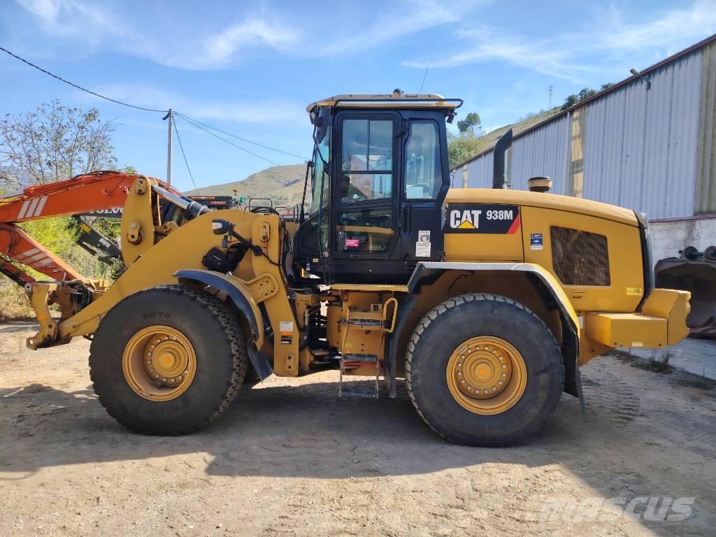 CAT 938 M Gumikerekes homlokrakodók