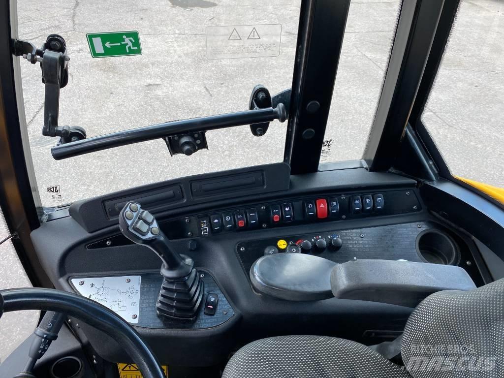 JCB 409 T4 Gumikerekes homlokrakodók