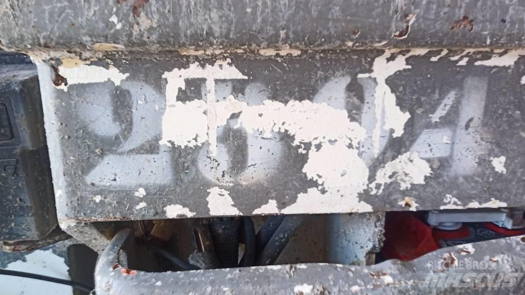 JLG 2030 ES Ollós emelők