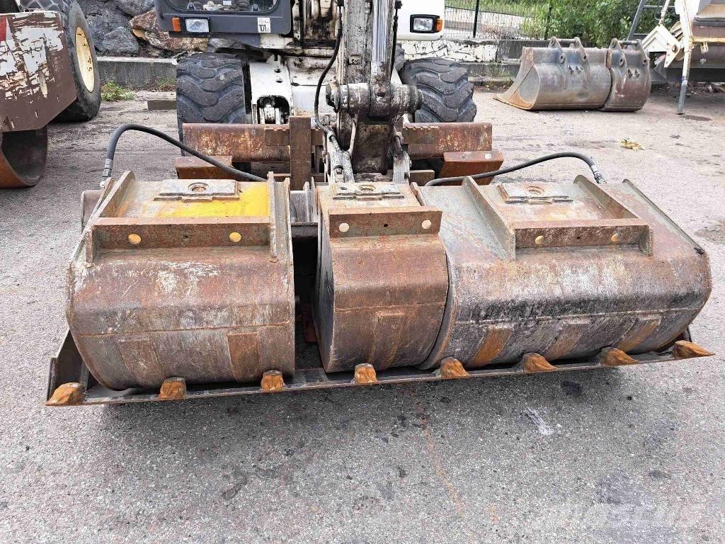 Mecalac 12 MTX Gumikerekes kotrók