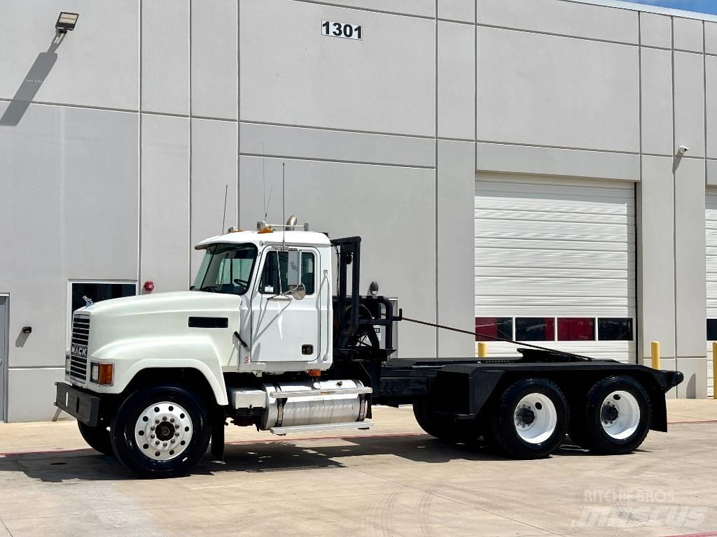 Mack CH 613 Műszaki mentők