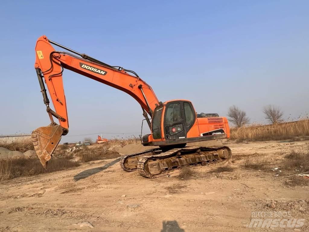 Doosan DX225LC-9C Lánctalpas kotrók