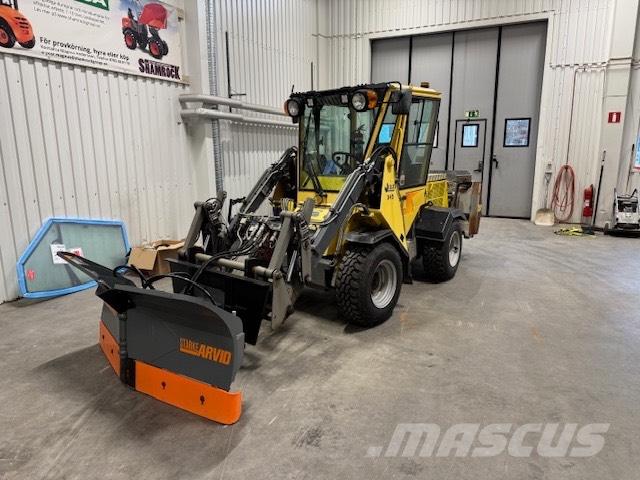 Wille 345 Univerzális rakodógépek