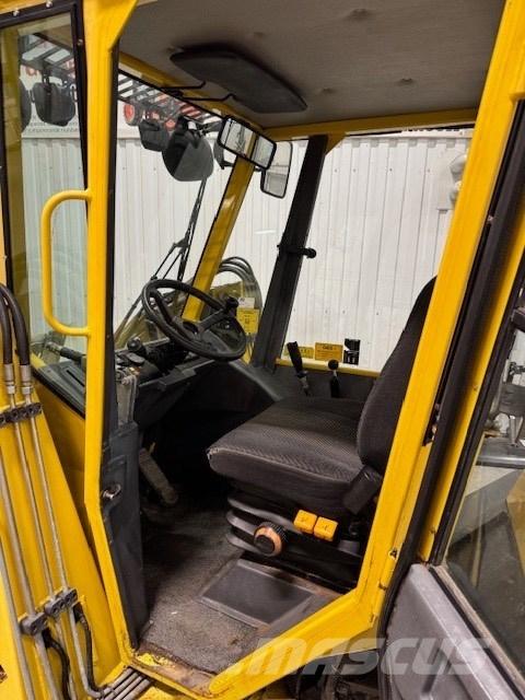 Wille 345 Univerzális rakodógépek