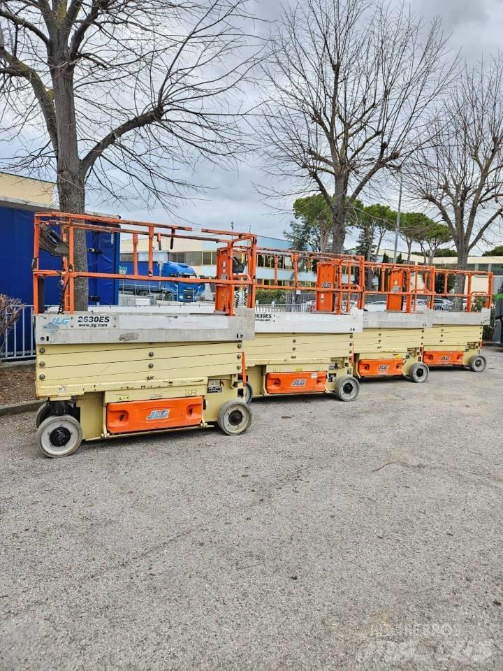 JLG 2630 ES Ollós emelők