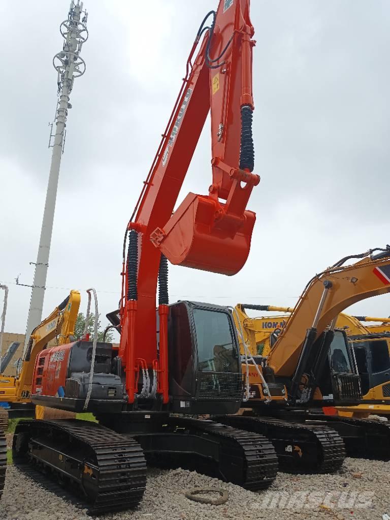 Hitachi ZX 200 Lánctalpas kotrók
