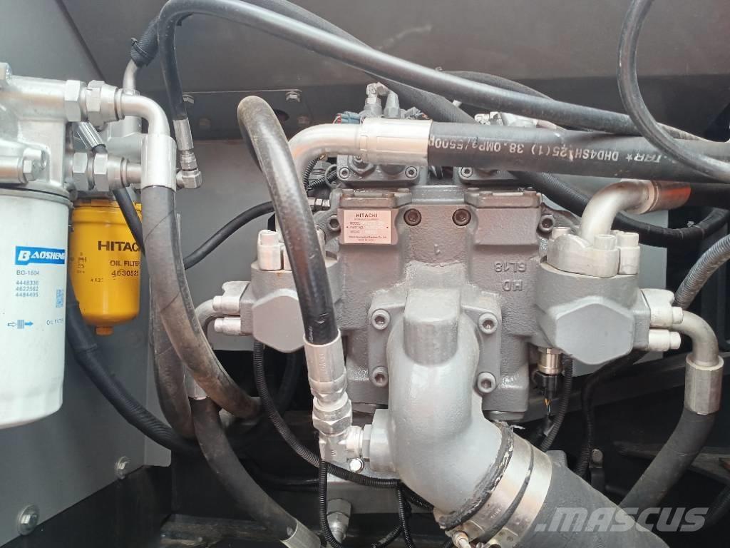 Hitachi ZX 200 Lánctalpas kotrók