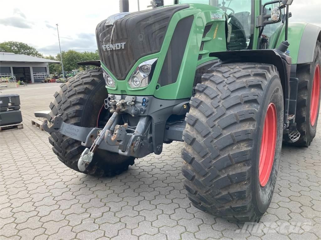 Fendt 824 Vario S4 Traktorok