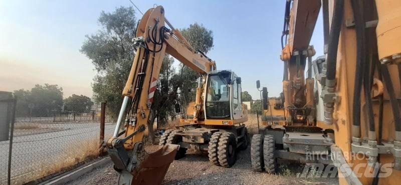 Liebherr A 904 C Gumikerekes kotrók