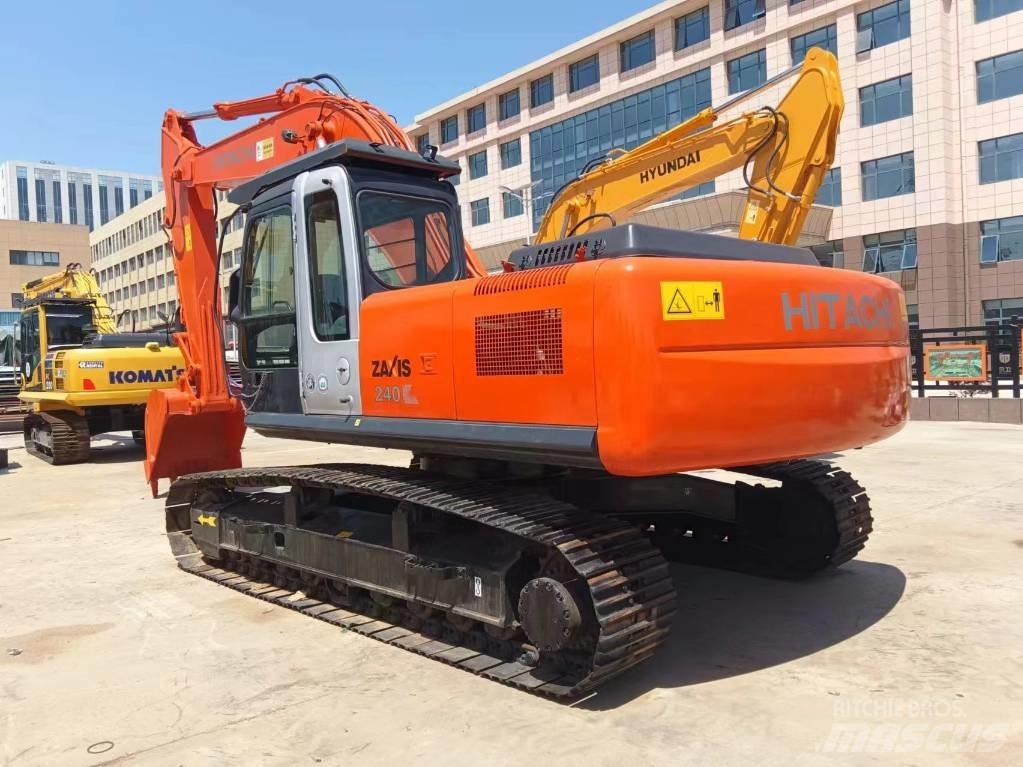 Hitachi ZX 240 Lánctalpas kotrók
