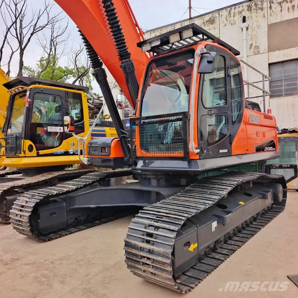 Doosan DX 300 Lánctalpas kotrók