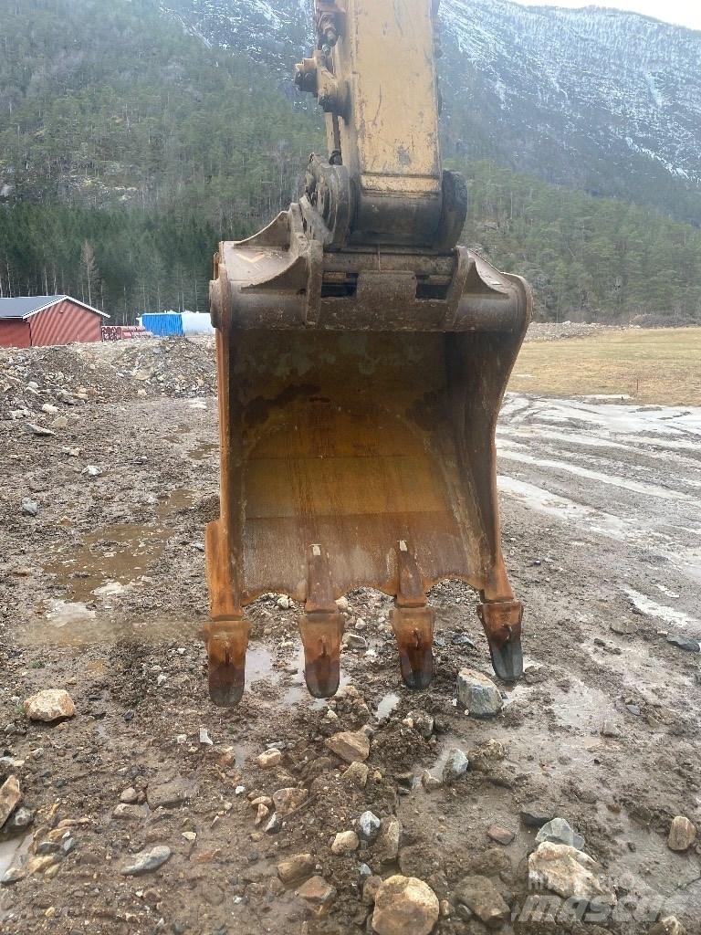 CAT 336 EL Lánctalpas kotrók