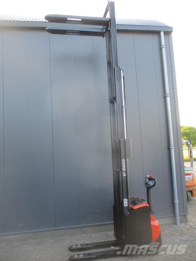 Toyota SWE 120L Gyalogkíséretű targonca