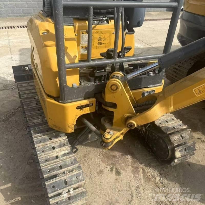XCMG XE 17 U Lánctalpas kotrók