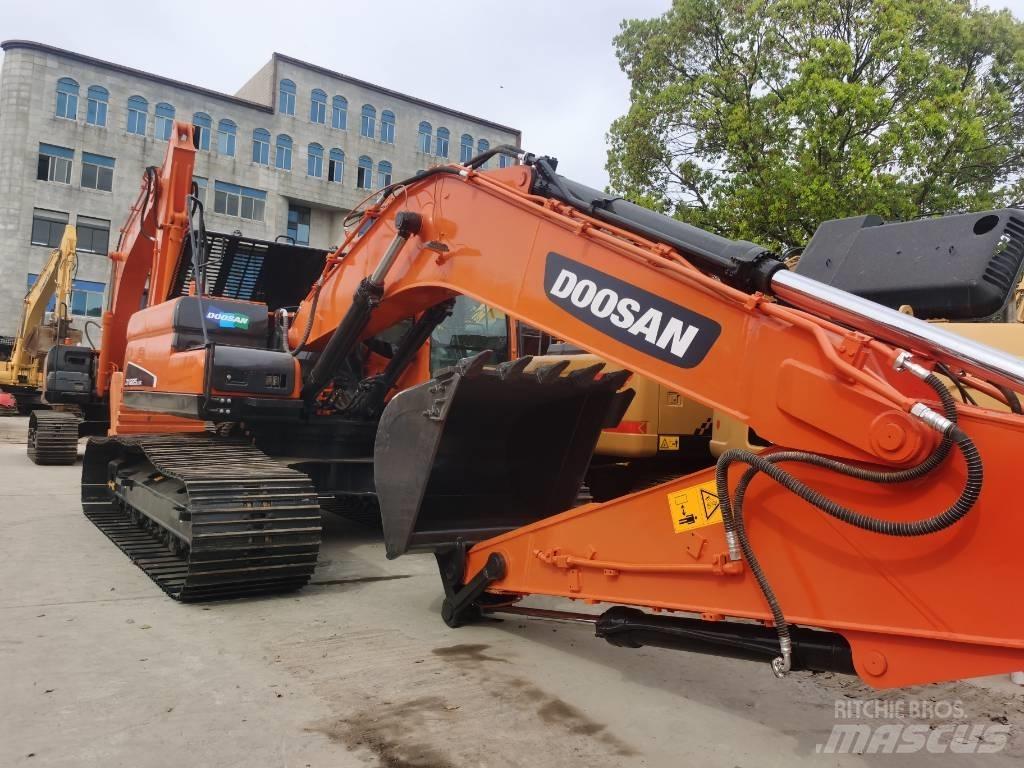 Doosan DX 225 LC Lánctalpas kotrók