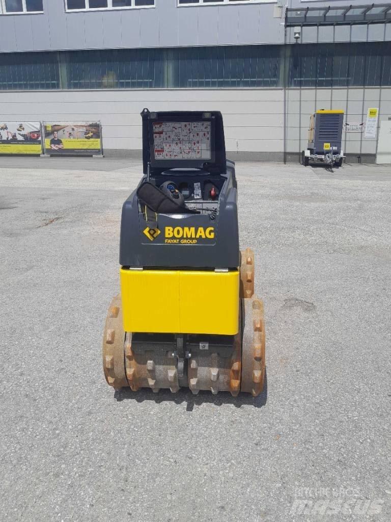 Bomag BMP 8500 Hengerek