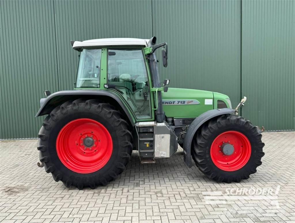 Fendt 712 VARIO Traktorok