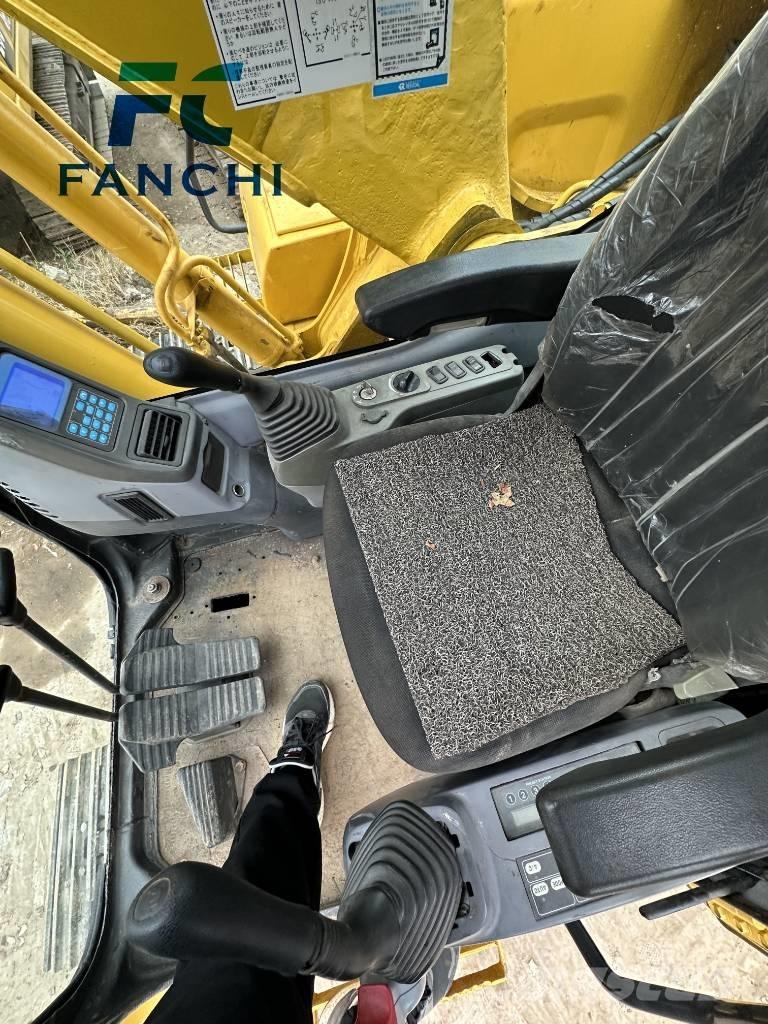 Komatsu PC 220 Lánctalpas kotrók