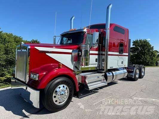 Kenworth W 900 Nyergesvontatók