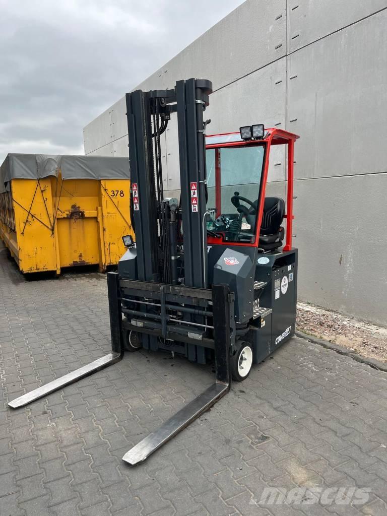 Combilift CBE3000 Oldalvillás targonca