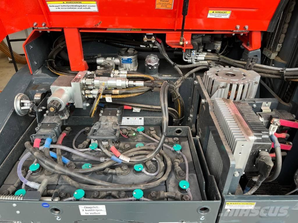 Combilift CBE3000 Oldalvillás targonca
