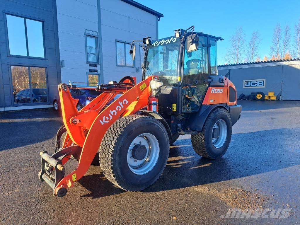 Kubota R 085 Gumikerekes homlokrakodók