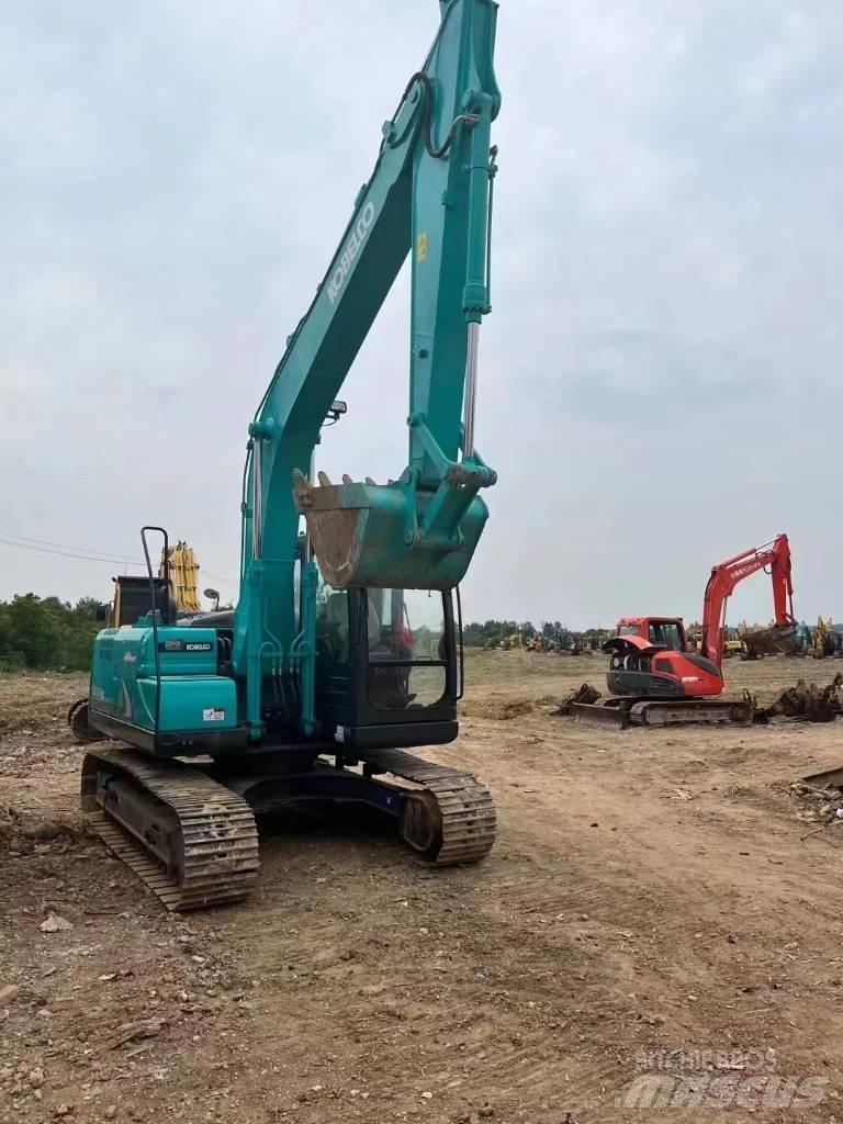 Kobelco SK 140 Lánctalpas kotrók