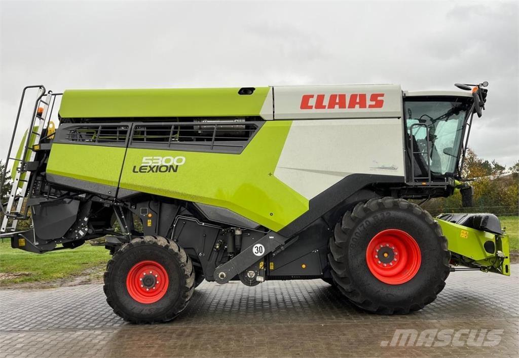 CLAAS Lexion 5300 Kombájnok