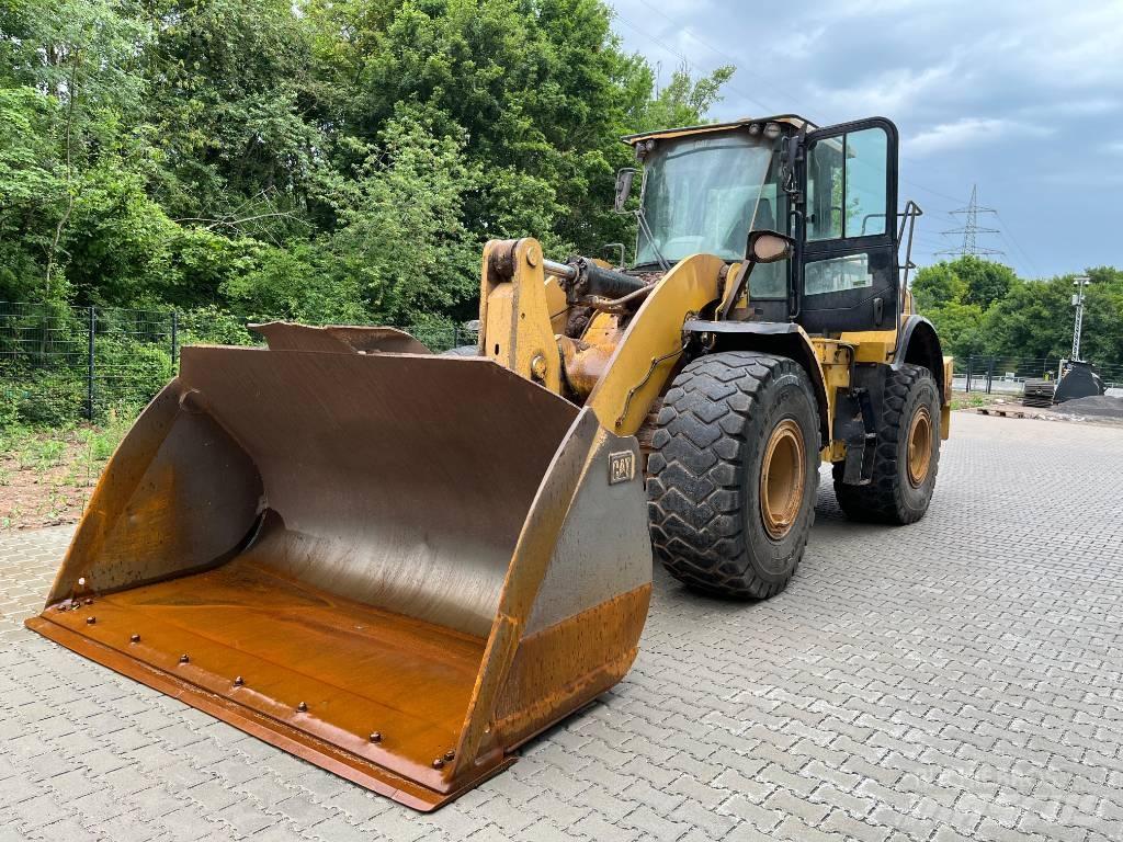 CAT 962 M Gumikerekes homlokrakodók