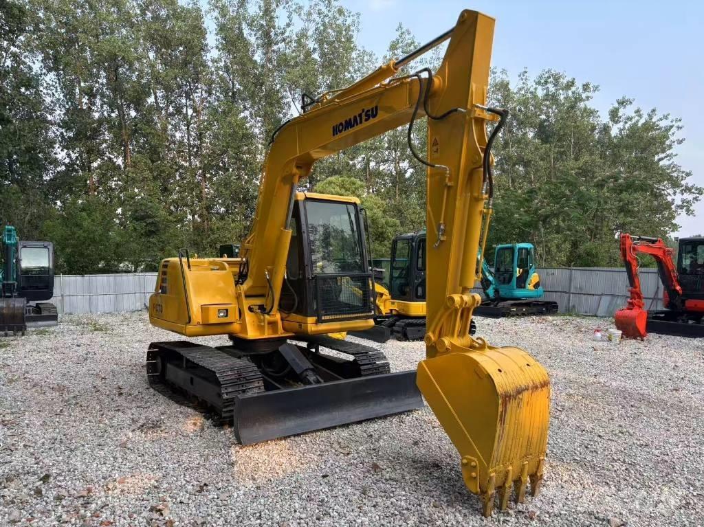 Komatsu PC 70 Mini kotrók < 7t