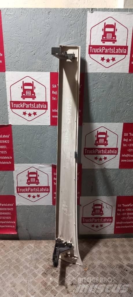Scania 94 D.   1348520 Vezetőfülke és belső tartozékok