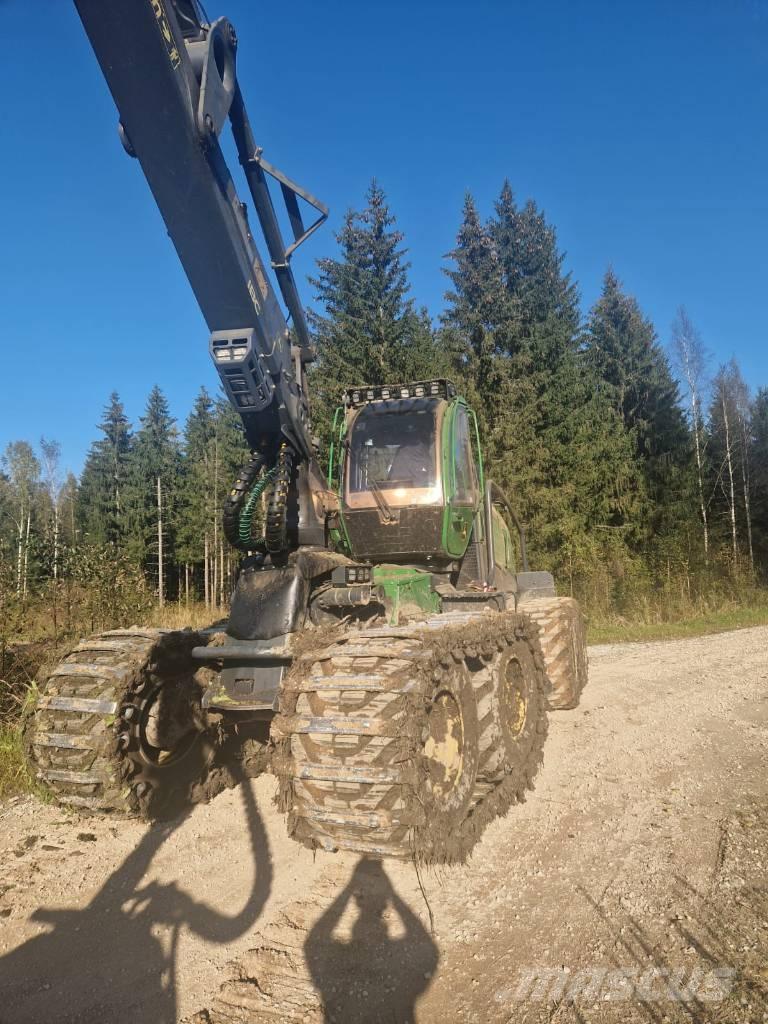 John Deere 1270G Betakarítók