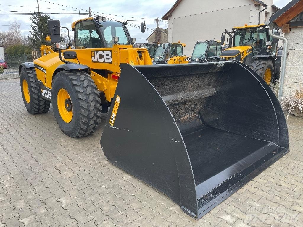 JCB 560-80 AGRI PLUS Teleszkópos rakodók