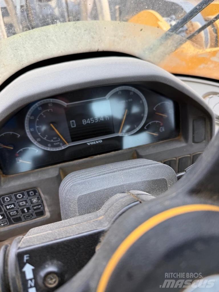 Volvo L 150 H Gumikerekes homlokrakodók