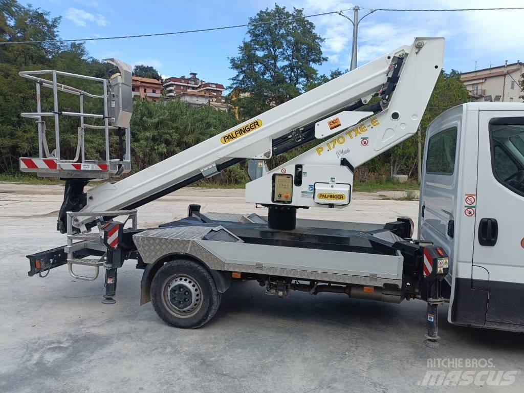 Palfinger P 170 TXE Teherautóra szerelt emelők és állványok