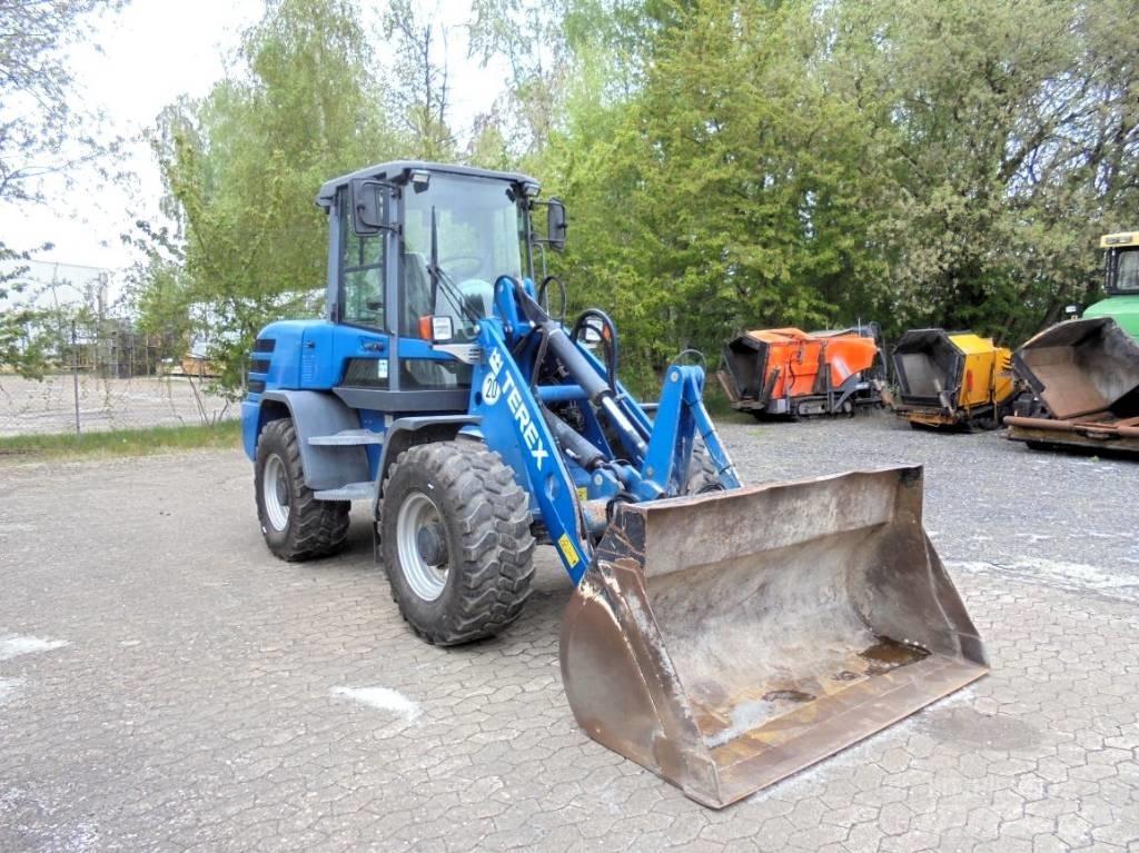 Terex Schaeff TL 100 Gumikerekes homlokrakodók