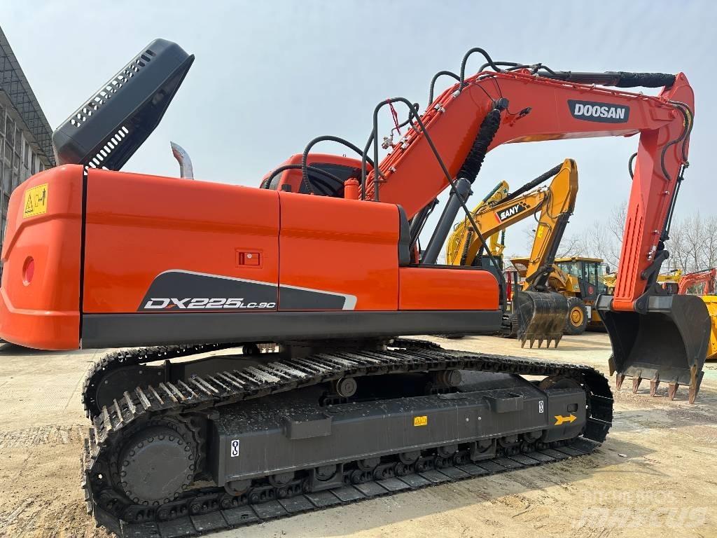 Doosan DX 225LC-9C Lánctalpas kotrók
