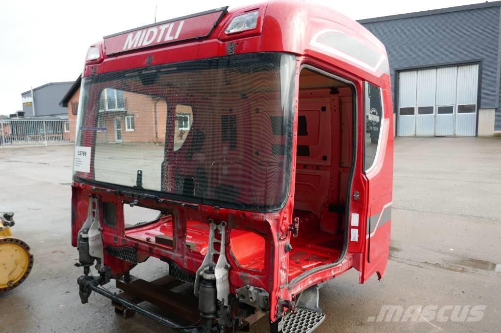 Scania R 650 Vezetőfülke és belső tartozékok