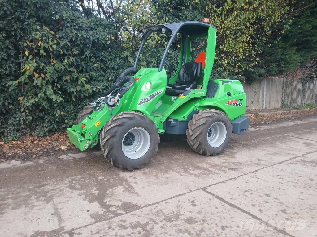 Avant 760i Univerzális rakodók