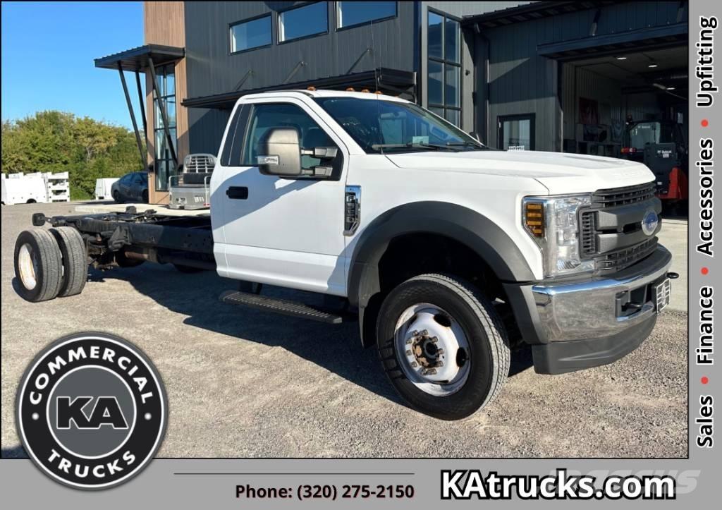 Ford F 550 XL SD Fülkés alváz