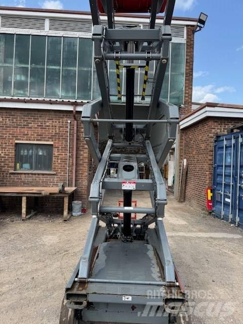 SkyJack SJ 4632 Ollós emelők