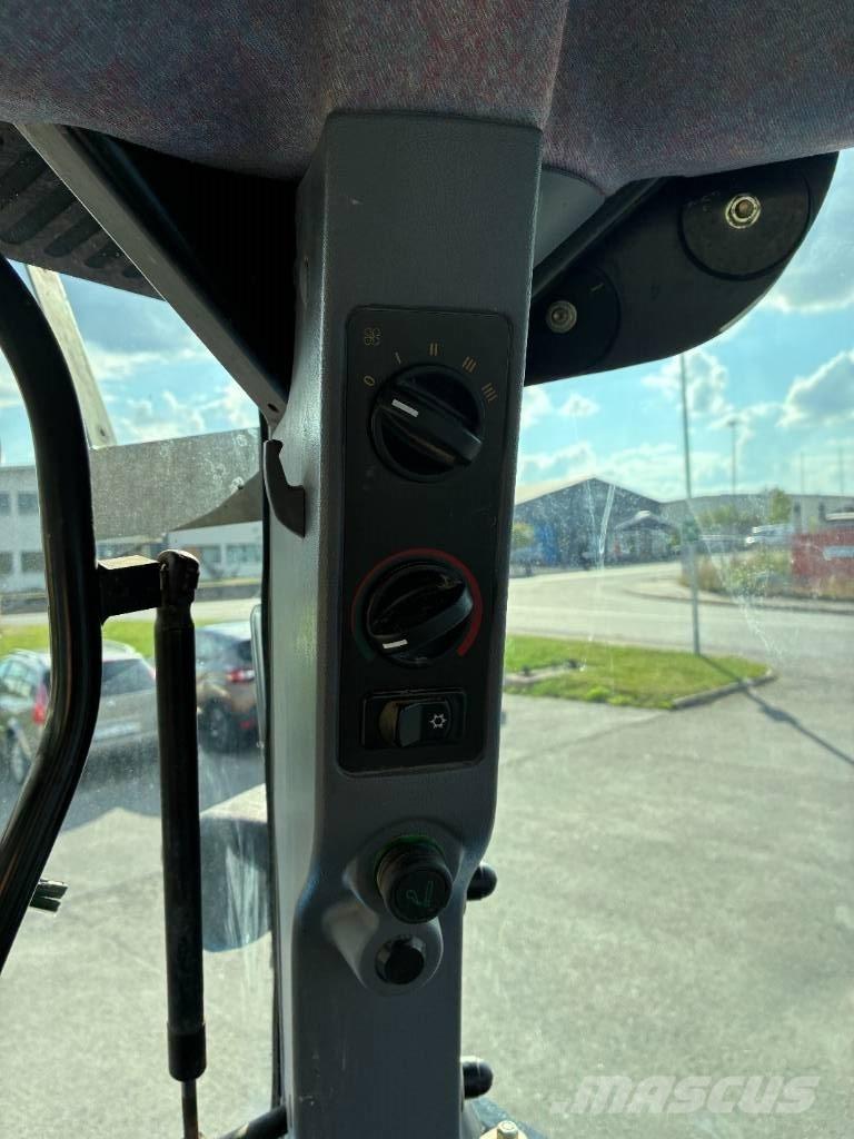 New Holland TS 130 A Traktorok