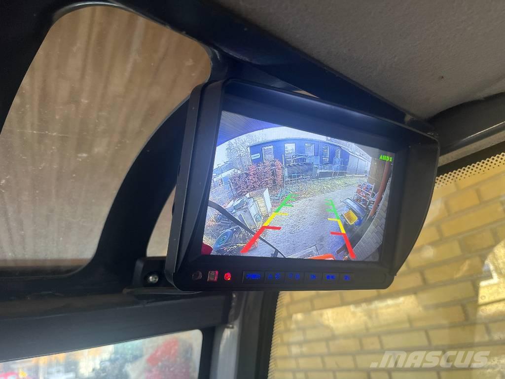 VM Loader 1026LX/C Gumikerekes homlokrakodók